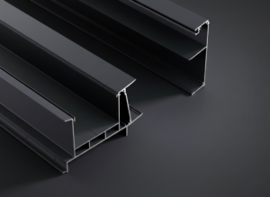 Dachrinne und Wandanschlussprofil: Set aus Regenrinne und Wandanschlussprofil, beide aus stranggepresstem Aluminium.