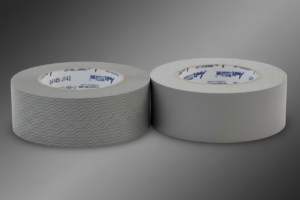 Kunststoffband geschlossen 43 mm x 33 m: Geschlossenes Abdeckband zum diffusionsdichten Verschließen von Profil- und Sparren-Enden Ihrer Terrassenüberdachung.